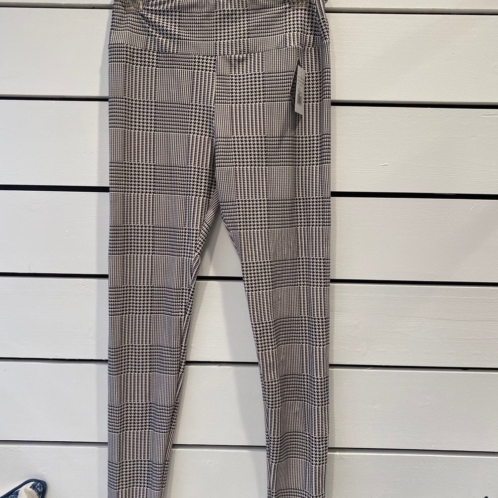 NWT leggings